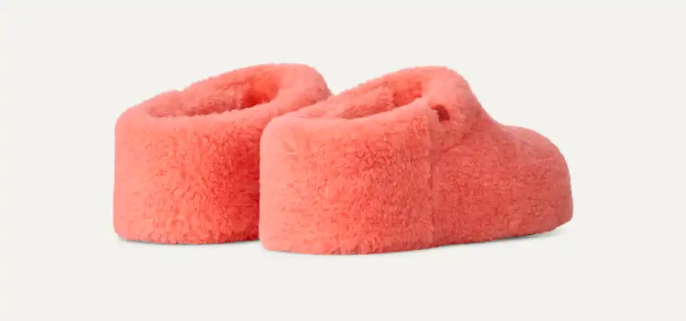 Enwrap Fluffed Clog