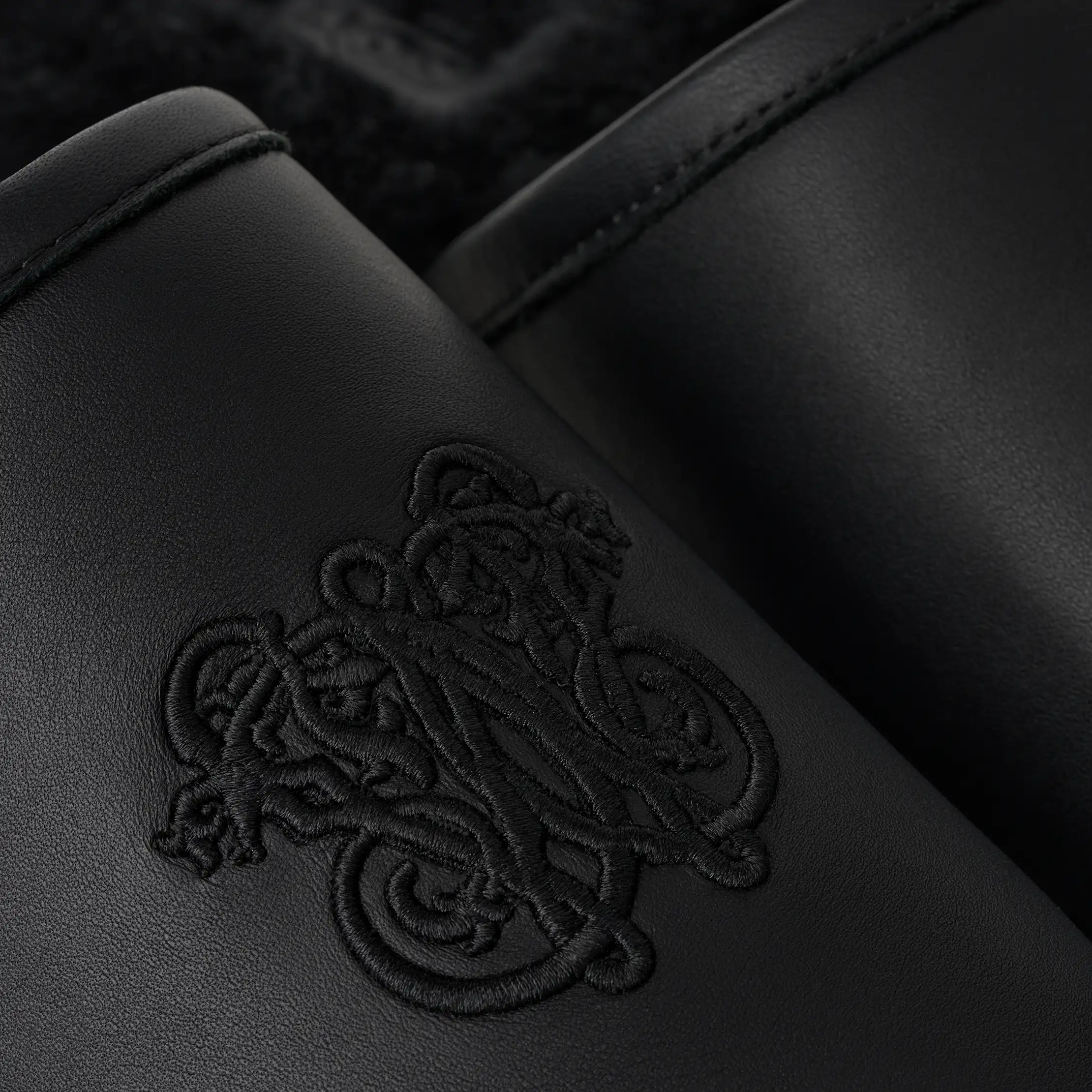 UGG Hotel Chavarria Slipper